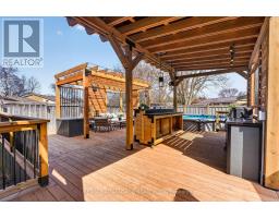 7 GUSTIN AVENUE - 32