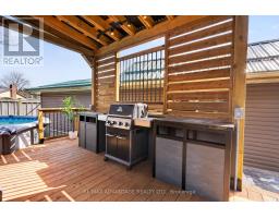 7 GUSTIN AVENUE - 35