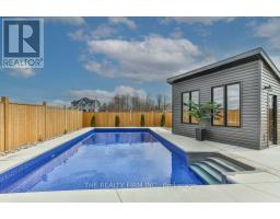 4 SYCAMORE ROAD - 45