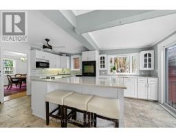 174 IROQUOIS AVENUE - 24