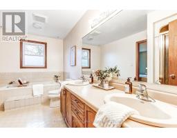 68 GOLFVIEW CRESCENT - 12