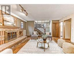 68 GOLFVIEW CRESCENT - 19