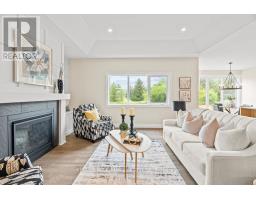 52 EAST GLEN DRIVE - 11