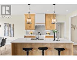 52 EAST GLEN DRIVE - 13