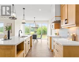 52 EAST GLEN DRIVE - 19