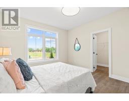 52 EAST GLEN DRIVE - 26