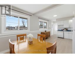 12 CURTIS AVENUE - 17