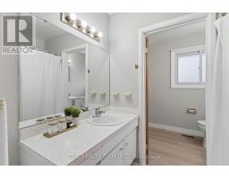 12 CURTIS AVENUE - 29