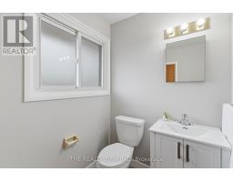 12 CURTIS AVENUE - 31