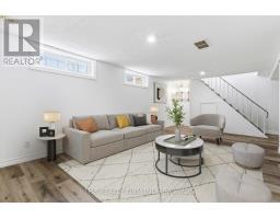 12 CURTIS AVENUE - 33