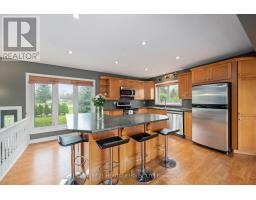 2720 CATHERINE STREET - 4