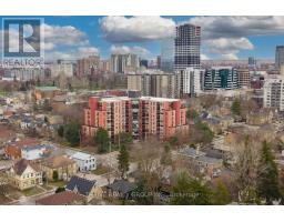 803 - 600 TALBOT STREET - 31