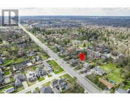 194 COMMISSIONERS ROAD E - 44