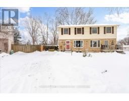 55 BRECKENRIDGE CRESCENT - 32