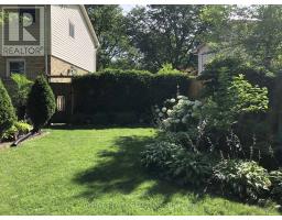 55 BRECKENRIDGE CRESCENT - 37