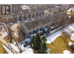 2 - 582 HYDE PARK ROAD - 33