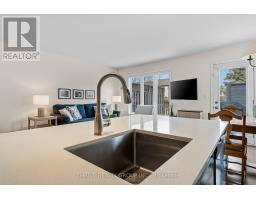 2 - 582 HYDE PARK ROAD - 7