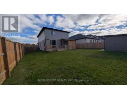 3319 REGIMENT ROAD - 34