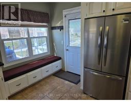 142 SANDBAGGER CRESCENT - 12