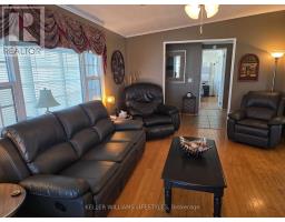 142 SANDBAGGER CRESCENT - 18