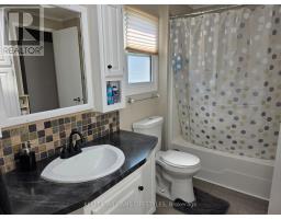 142 SANDBAGGER CRESCENT - 26