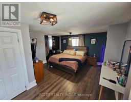 112 ESSEX STREET - 16