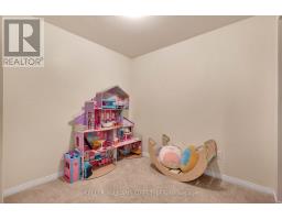 7 LOCKE HEIGHTS - 33