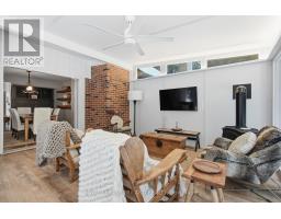 831 RIVERSIDE DRIVE - 17