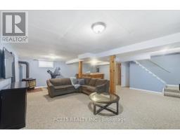 105 GIBSON CRESCENT - 21