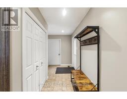 105 GIBSON CRESCENT - 3