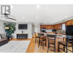 105 GIBSON CRESCENT - 4