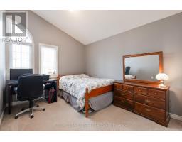 17 WINDEMERE PLACE - 40