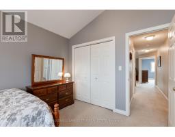 17 WINDEMERE PLACE - 41