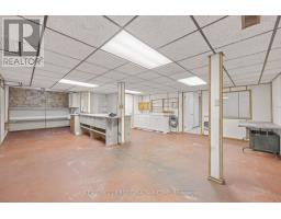 7069 DIANE CRESCENT - 29