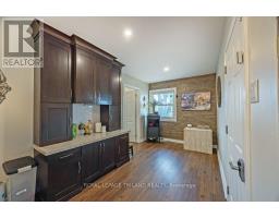 445 RIDOUT STREET S - 16