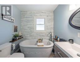 445 RIDOUT STREET S - 26