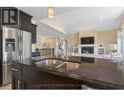 418 MACDONALD STREET - 10