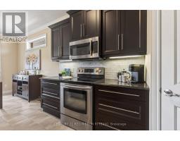 418 MACDONALD STREET - 11