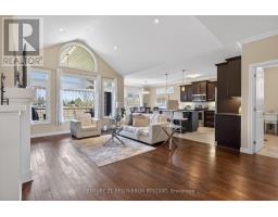 418 MACDONALD STREET - 13