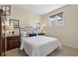 418 MACDONALD STREET - 21