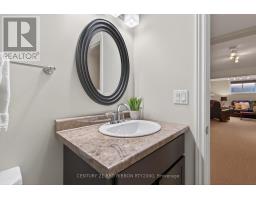 418 MACDONALD STREET - 36