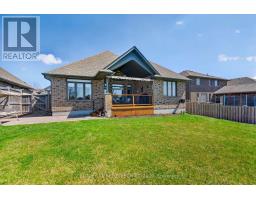 418 MACDONALD STREET - 45