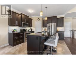 418 MACDONALD STREET - 8