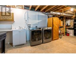 7 BRIARHILL PLACE - 20