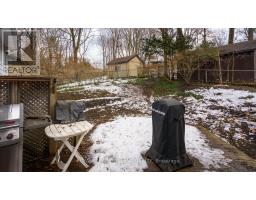 7 BRIARHILL PLACE - 22