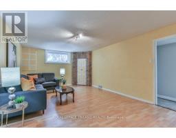 76 SPEIGHT CRESCENT - 23