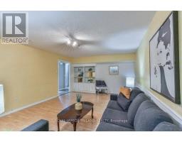 76 SPEIGHT CRESCENT - 24