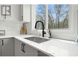 35 KINTAIL CRESCENT - 11