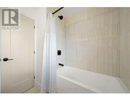 35 KINTAIL CRESCENT - 18