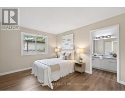 576 HELEN STREET - 12